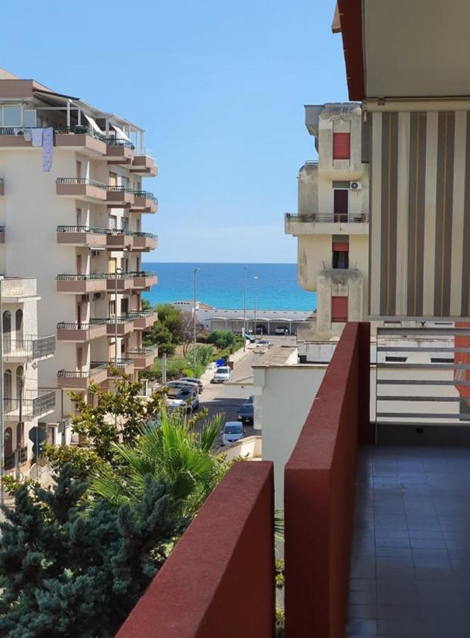 Residenza Estate Vista Mare Apartment Галиполи Екстериор снимка