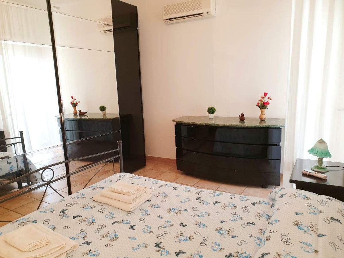 Residenza Estate Vista Mare Apartment Галиполи Екстериор снимка